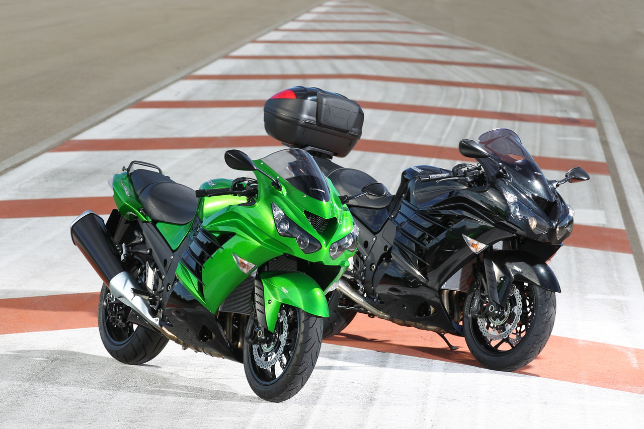 ZX-14Rの丸山カメラ動画 : ヤングマシン編集部バイクブログ ZX-14Rの丸山カメラ動画 : ヤングマシン編集部バイクブログ