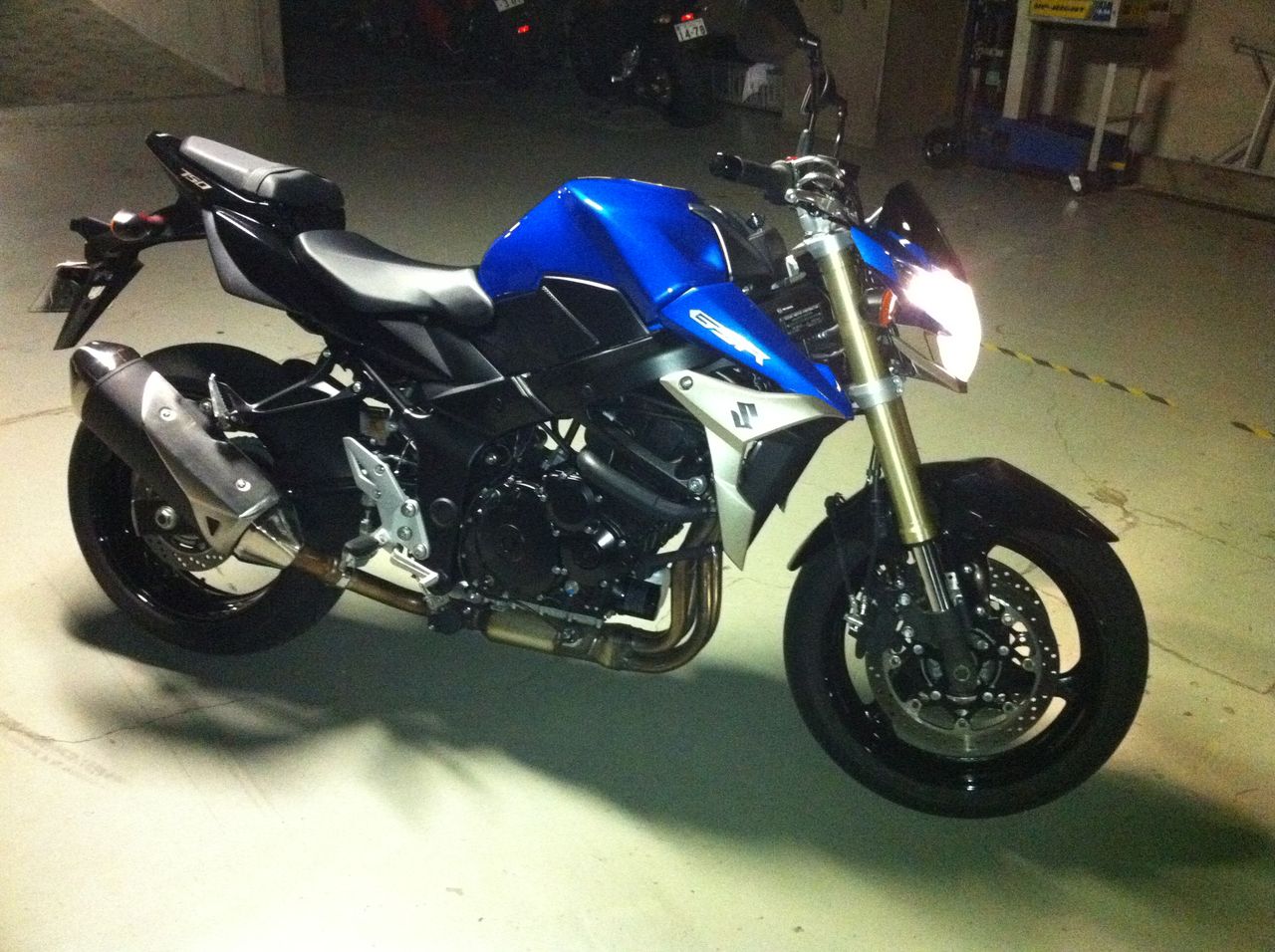 Gsr250比較試乗インプレ Vs Gsr400 Gsr750 ヤングマシン編集部バイクブログ Gsr250比較試乗インプレ Vs Gsr400 Gsr750 ヤングマシン編集部バイクブログ