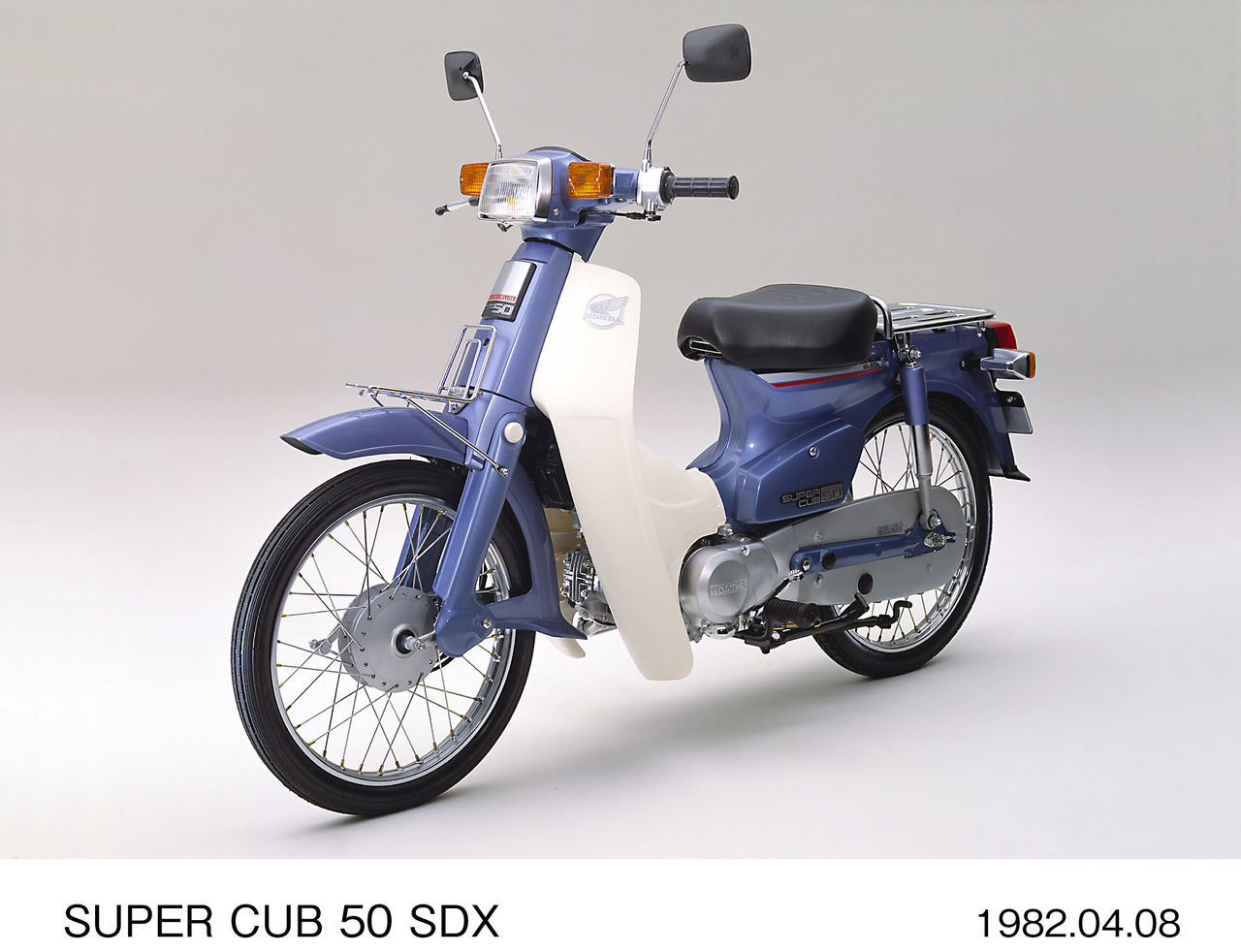 スーパーカブ　エンジン　50cc 実働　圧縮あり 　リトルカブ　丸目　角目 スーパーカブ大全・スーパーカブ全史1958-2011・4