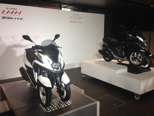 Yamaha Tricity Mw125のイメージキャラクターの大島優子さんが来場 Adサカイ 21th Century バイクボーイ Yamaha Tricity Mw125のイメージキャラクターの大島優子さんが来場 Adサカイ 21th Century バイクボーイ