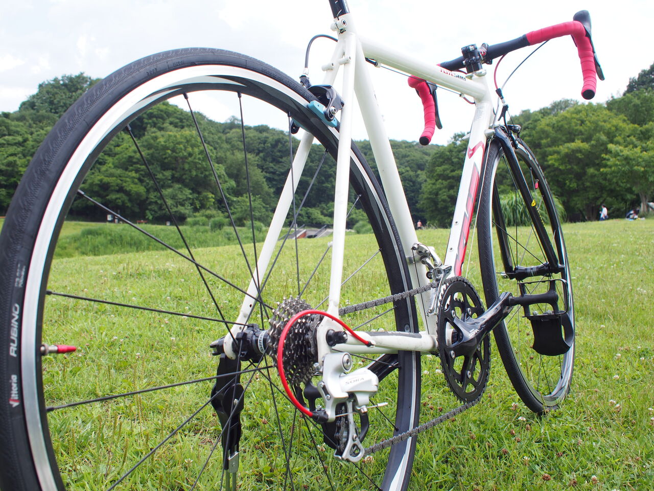 ロードバイク : bicycle shop 秘密基地 へようこそ
