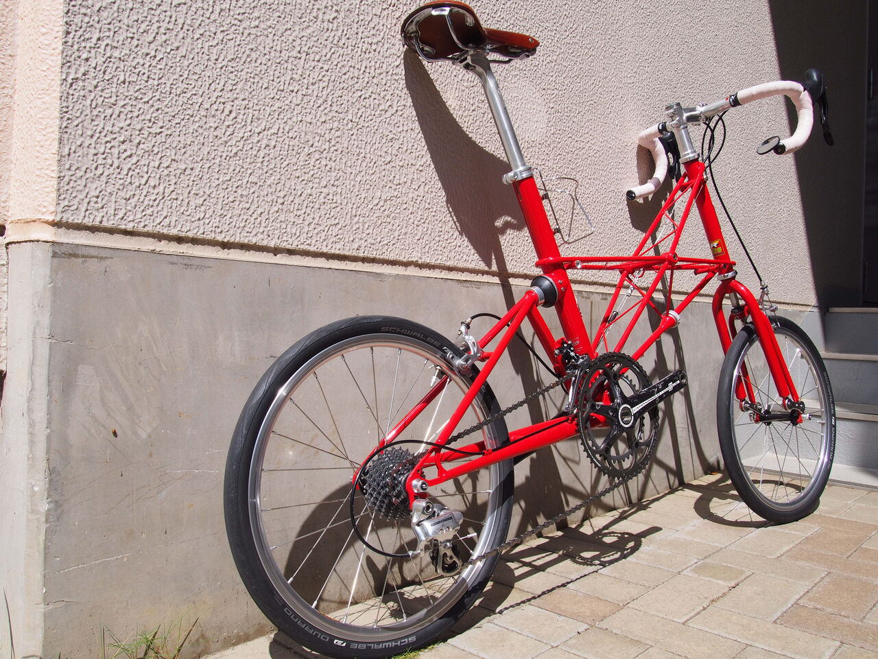 ガレージセール アレックスモールトン Bicycle Shop 秘密基地 へようこそ