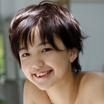 あいださくら 高1グラビアから衝撃のAVデビューへ。人生色々女優。 あいださくら