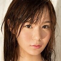 坂道みる 幼い顔して騎乗位・潮吹きが得意な有能エロ選手。 坂道みる