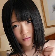 南梨央奈 もうすぐデビュー10周年もロリ健在。ツイート上手で床上手。 南梨央奈