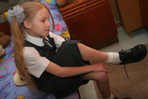 schoolgirl-princess_002_093