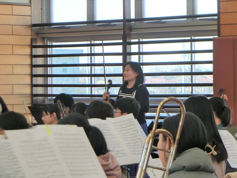 音は小さくなる