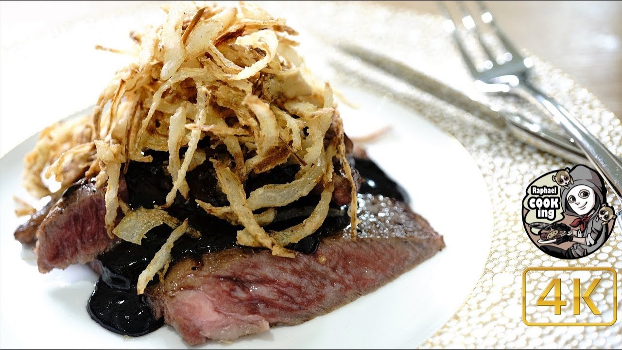 グリルステーキ、トマト、レッドオニオン、バルサミコ添えのレシピ