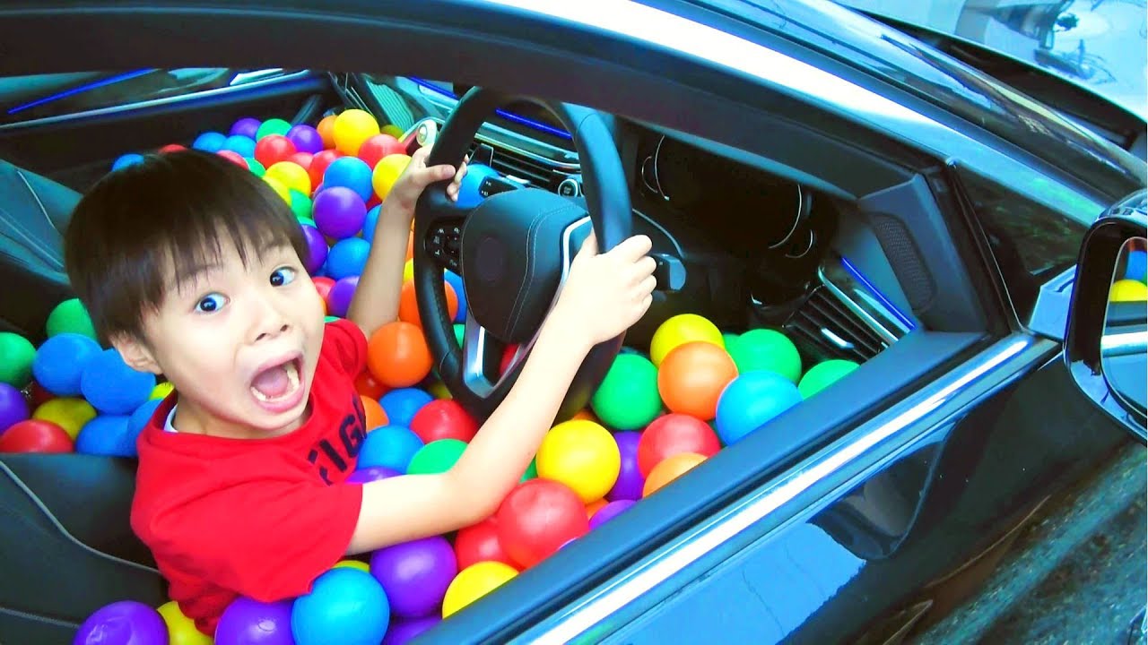 【キッズライン】Ball pool in car ボールプール 車の中で遊ぶ? おゆうぎ こうくんねみちゃん YouTuberコメ速報 【キッズライン】Ball pool in car ボールプール 車の中で遊ぶ? おゆうぎ こうくんねみちゃん YouTuberコメ速報