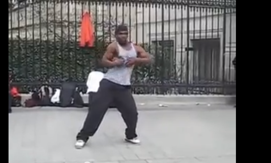 神ワザ 黒人の人間離れしたダンス Buzz動画 世界の動画紹介所 神ワザ 黒人の人間離れしたダンス Buzz動画 世界の動画紹介所