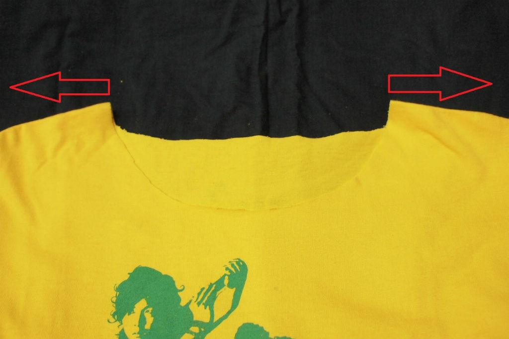 こうやってライブtシャツをカットしてますよ 夜半の煌き 引越し中 こうやってライブtシャツをカットしてますよ 夜半の煌き 引越し中