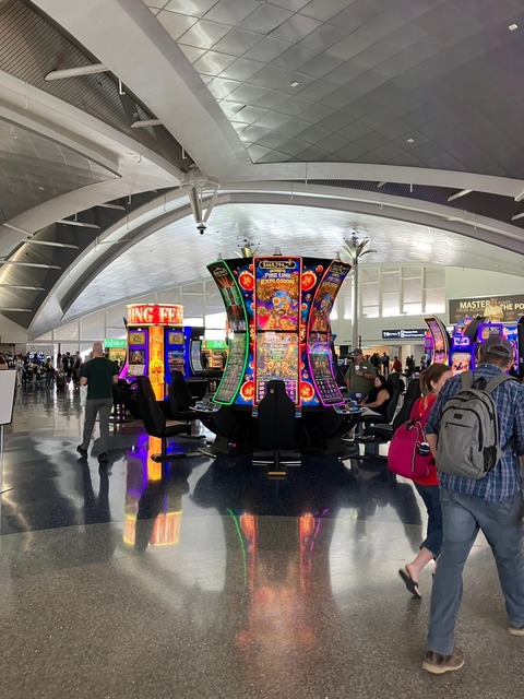 B743C381-464E-4072-8121-4C54FA0D4369