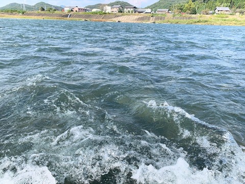 4AA1F5B3-7EE5-4B8B-8D7E-B23B8AA115F5