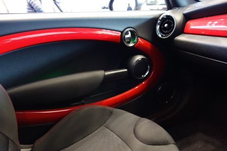 �ߥ˥ɥ��ȥ��