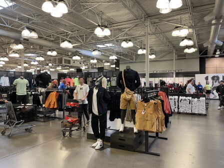 ナイキカンパニーストア＠ビーバートン : 腕時計と日常