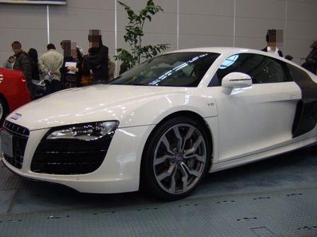 R8��