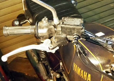 別体フロントマスターシリンダー流用 ｇｘ７５０ ガレージ服部