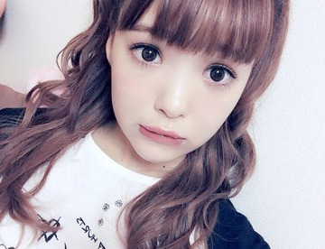 藤田ニコル
