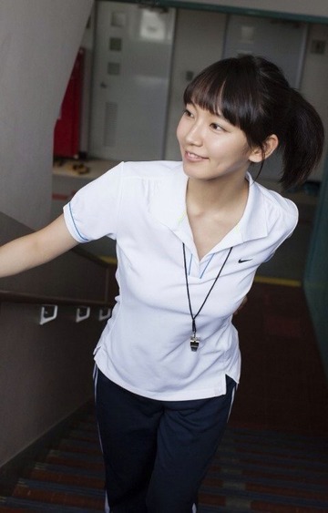 吉岡里帆