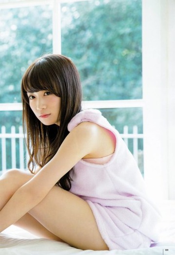 akimoto_manatsu_007-439x640