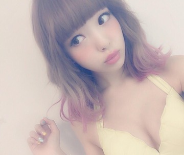 藤田ニコル