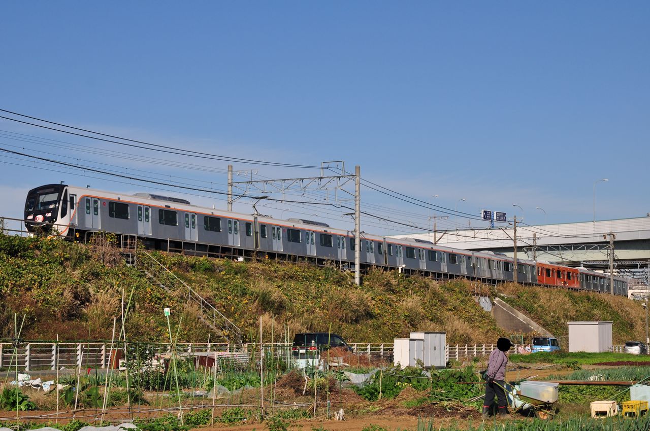 Q Seatを連結した60系6121f 11月17日 田園都市線諸々観察記録 束酉 Q Seatを連結した60系6121f 11月17日 田園都市線諸々観察記録 束酉