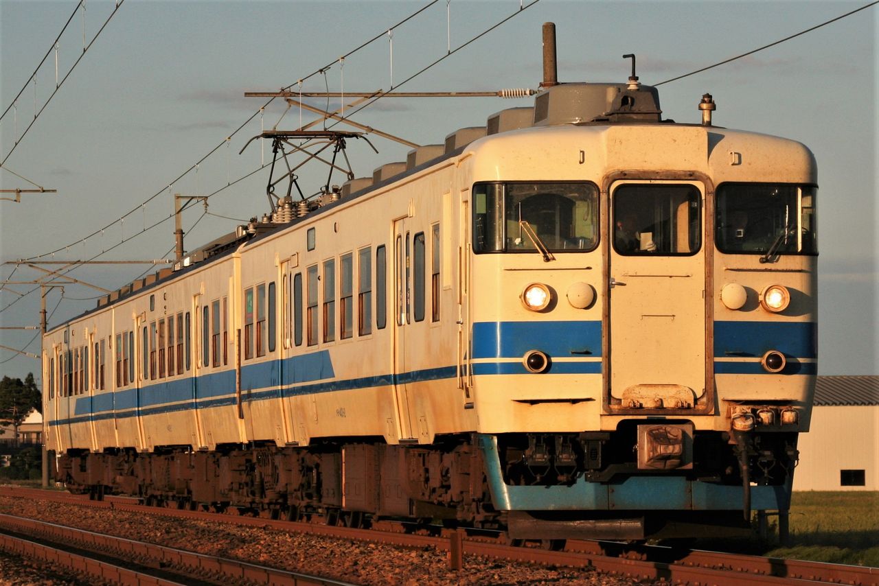 11 3 祝 北陸地区で撮影 413系新北陸色 吉田k18撮影記 11 3 祝 北陸地区で撮影 413系新北陸色 吉田k18撮影記
