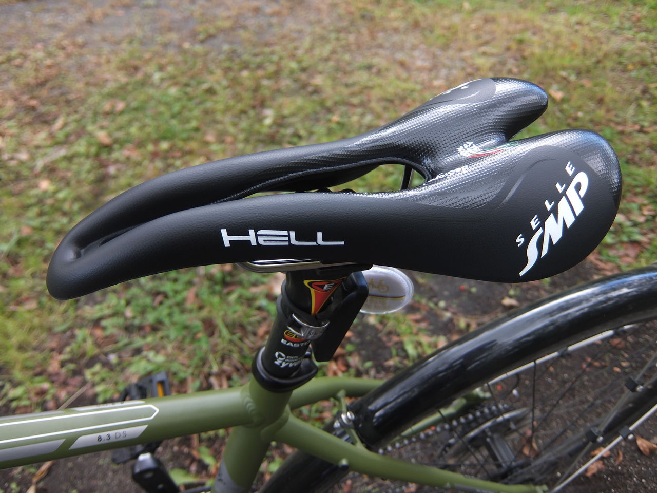 SELLE SMP HELL セラSMPヘルサドル - パーツ