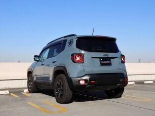 ジープ レネゲード デザートホーク 4WD : スタッフブログ | 外車 ジープ レネゲード デザートホーク 4WD : スタッフブログ | 外車