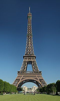 240px-Tour_Eiffel_Wikimedia_Commons_(cropped)