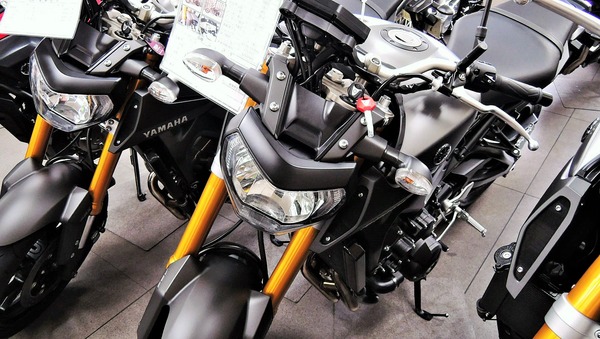 MT-09中古車