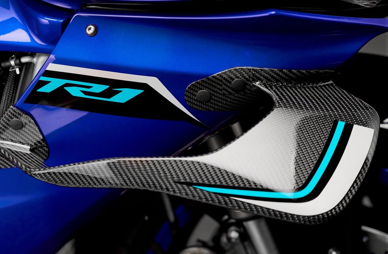 2025 『YZF-R1M』／『YZF-R1』 がリリースされましたぁ