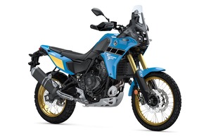 ライトブルー 右前