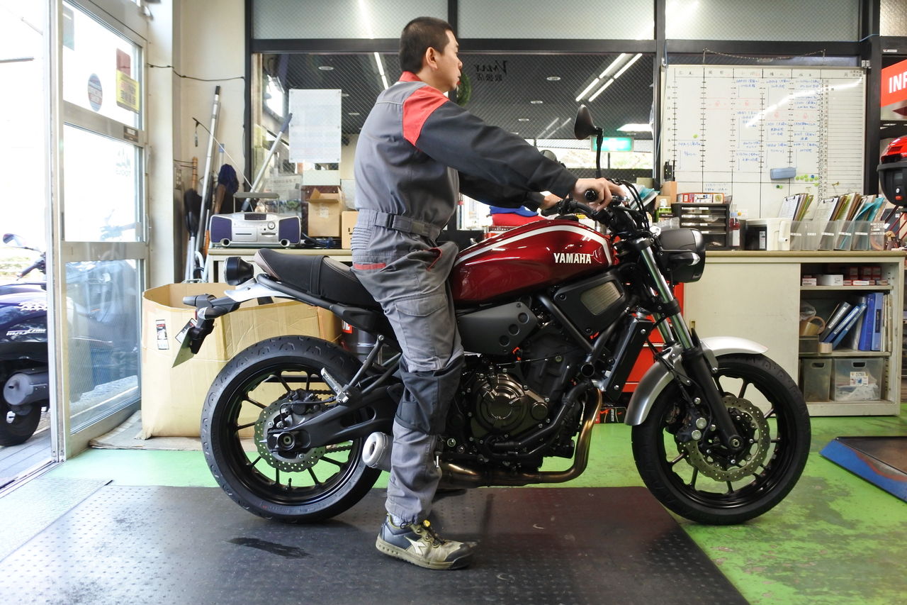 XSR700』 足がつかなくって委員会!? : YSP神戸中央 XSR700』 足がつかなくって委員会!? : YSP神戸中央