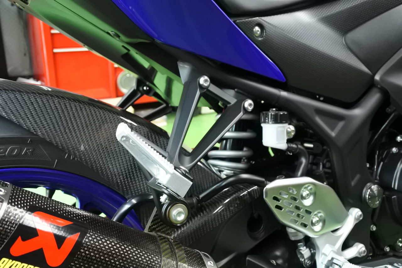 YZF-R25』 にKYBサスペンションを装着してみましたぁ YZF-R25』 にKYBサスペンションを装着してみましたぁ