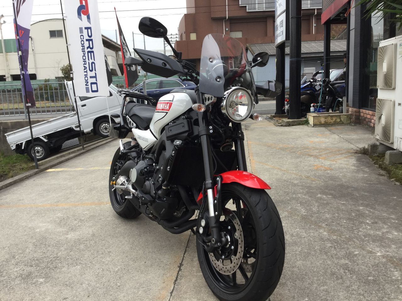 これで寒さ対策もばっちり!XSR900にトレーサーのハンドガードを これで寒さ対策もばっちり!XSR900にトレーサーのハンドガードを