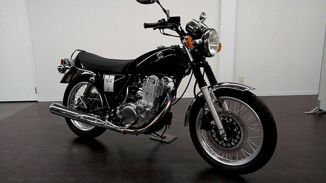SR400 ファイナルエディション2021年式　マフラー、エキパイ ヤマハ SR400 ファイナルエディション ペイトンプレイスマフラー