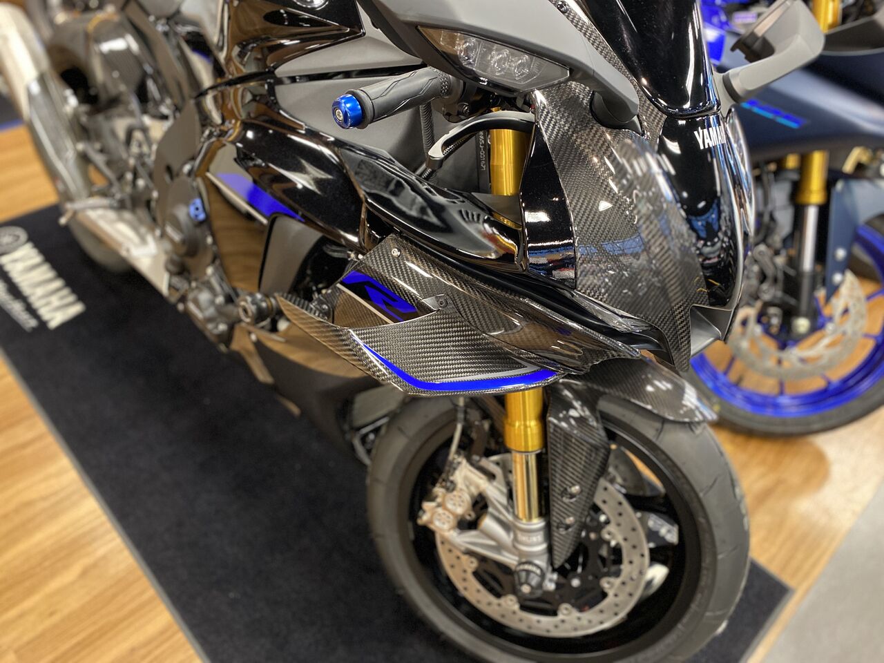 1月12日YZF-R1、R1M発売日の今日お客様のR1Mのセットアップが完了しま