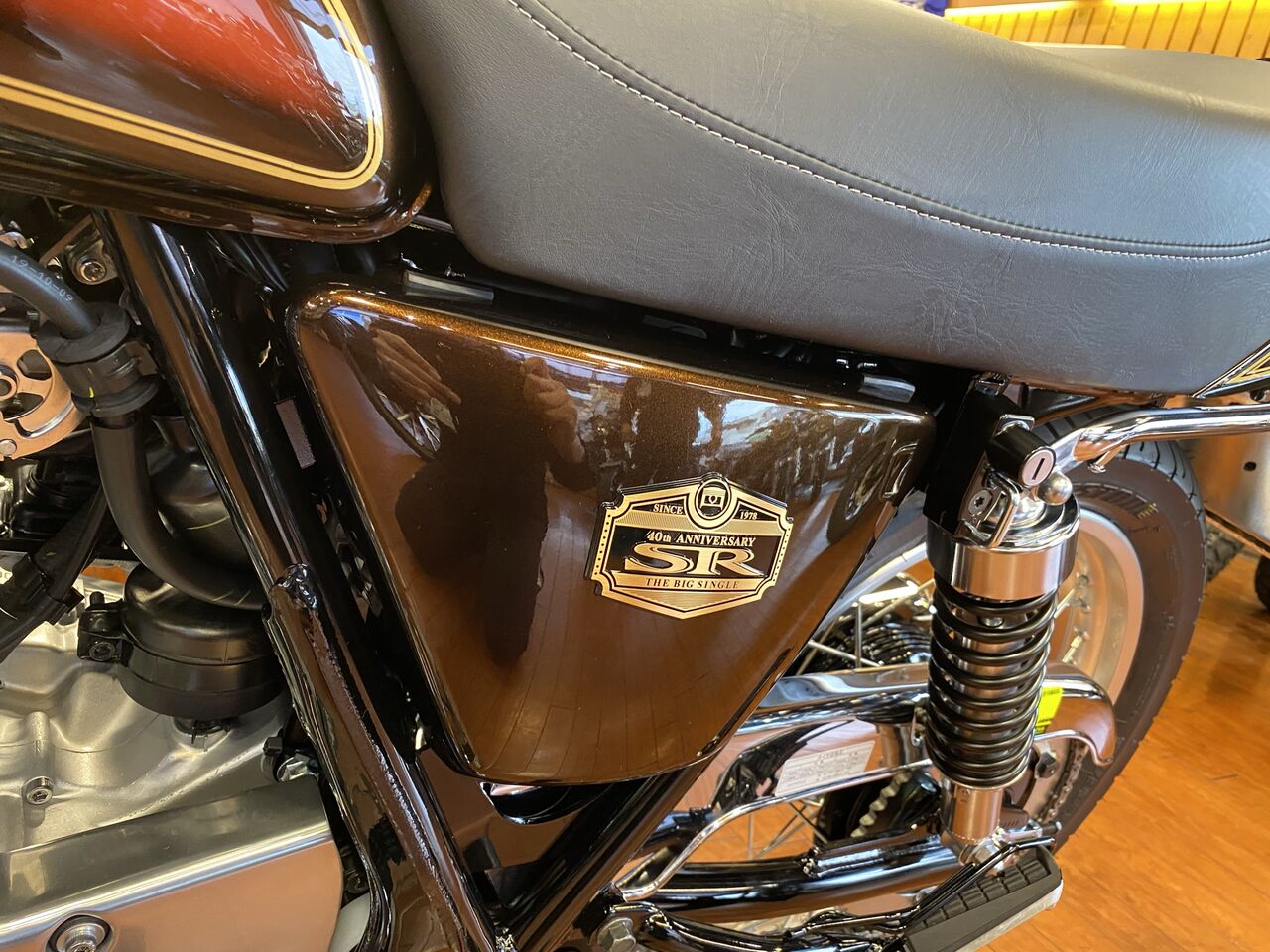 もう風前の灯火sr400をアニバーサリーカラーで仕上げさせて頂きました Ysp大阪東 ヤマハな休日の為に