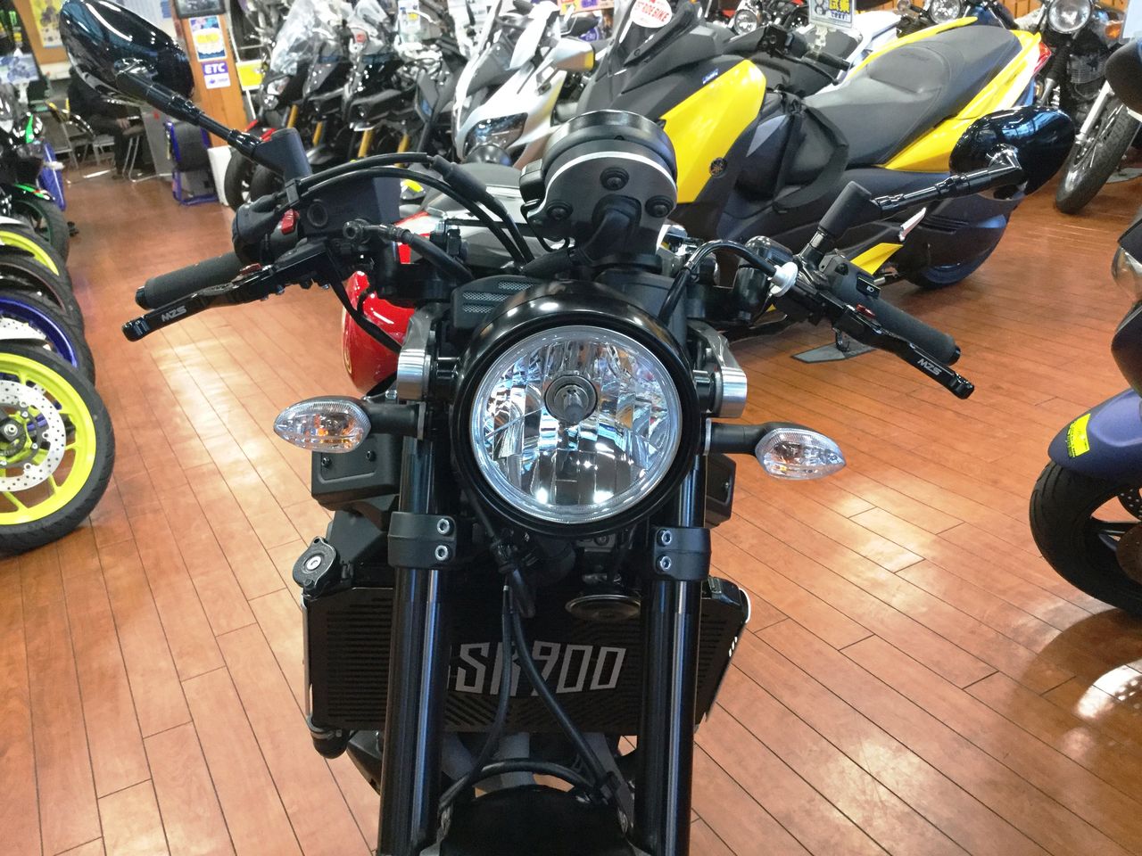 Xsr900にセパレートハンドルの取り付けをさせて頂きました Ysp大阪東 ヤマハな休日の為に Xsr900にセパレートハンドルの取り付けをさせて頂きました Ysp大阪東 ヤマハな休日の為に