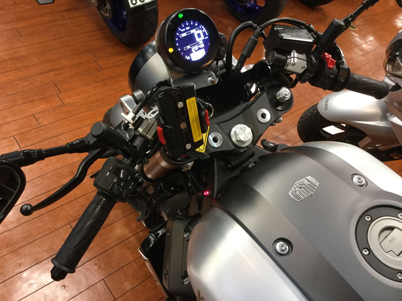 ZETA パイロットハンドル セパハンへの道 その9（ヤマハ XSR900 (2022
