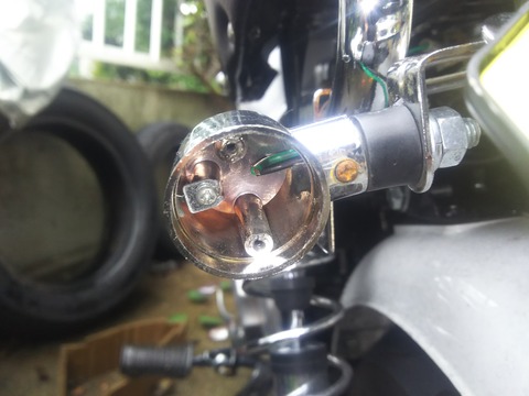小さいバイクと生きていく モンキー ウインカー交換 後ろのランプ類総ラバーマウント化