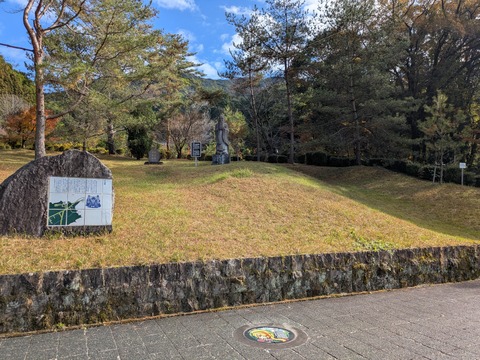 PXL_20251130_023518335