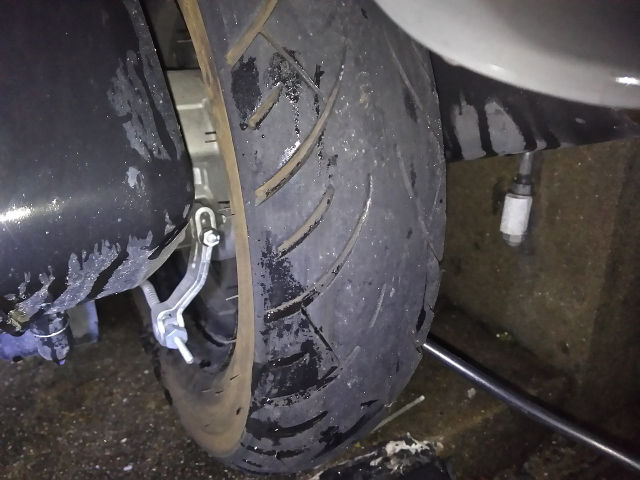 小さいバイクと生きていく アドレスv125 パンク