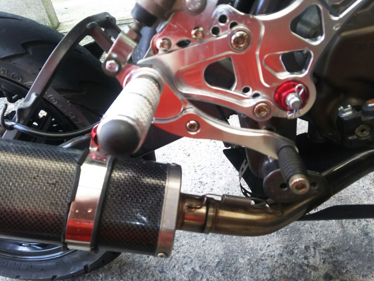 小さいバイクと生きていく Ksr110 大改造計画 バックステップ手直し