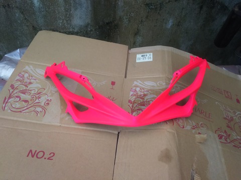 小さいバイクと生きていく Gsxｰr750 エアインテークを蛍光ピンクでエロかっこよく計画 エアインテークをウレタンクリア塗装