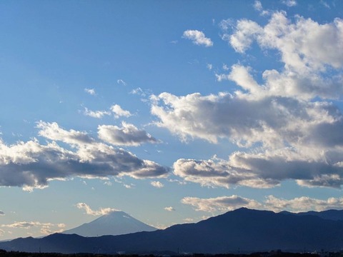 241208富士山遠景2