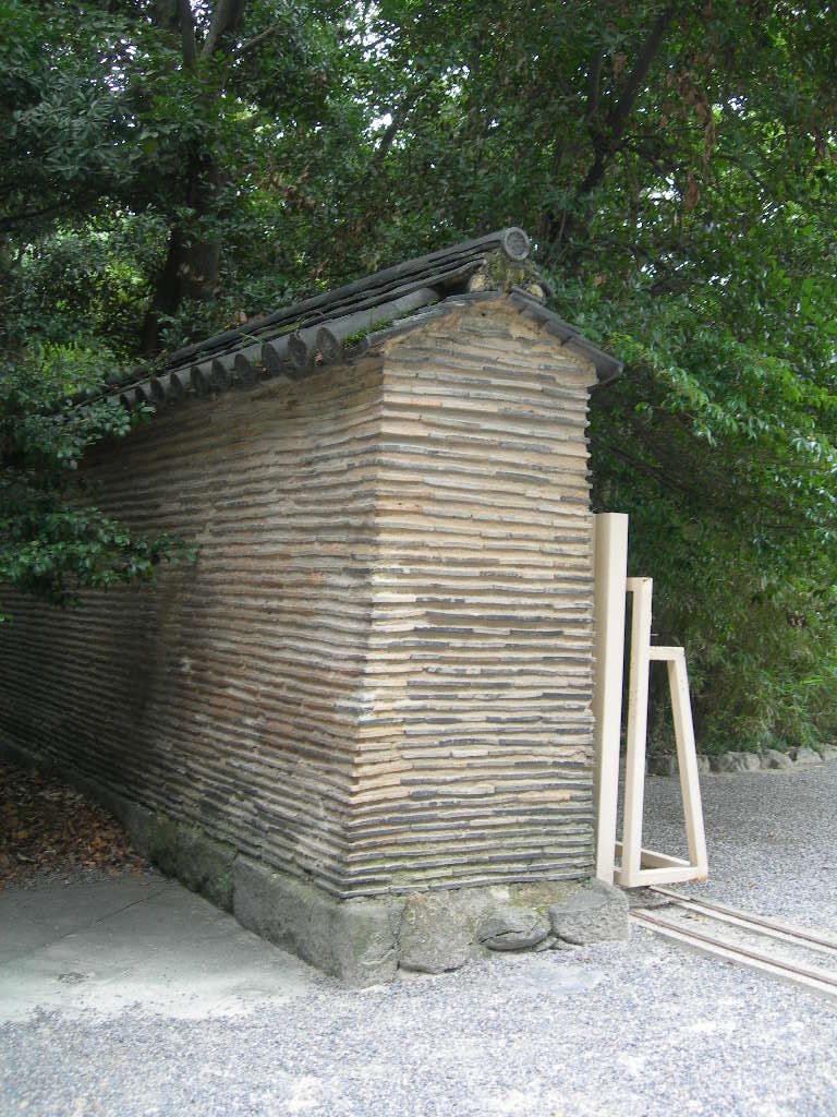 熱田神宮 信長塀 世の中色々 熱田神宮 信長塀 世の中色々