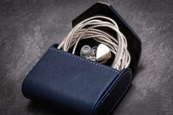 水月雨 KATO 限定マットスチール 有線イヤホン 新製品】#水月雨 (MOONDROP) 新開発ドライバー搭載『KATO』が11