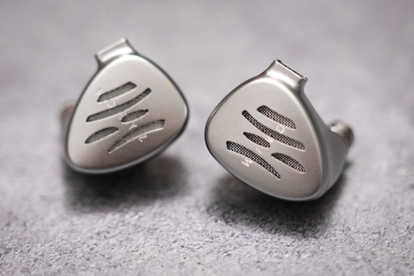 BQEYZ Wind』『Dewアップグレードケーブル』四季シリーズに続く新たな